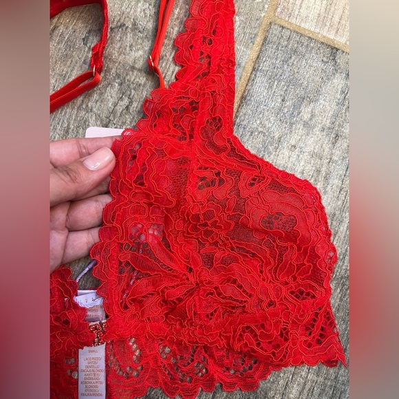 Savage X Fenty Bralette Size S Red Mesh Lace X Logo Front Closure NEW - Picture 6 of 8